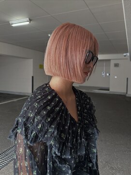 ムジーク(Musiiik) ボブ/モーヴピンク/ダブルカラー/ブリーチリタッチ/20代