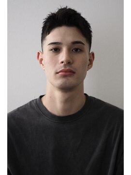 ヨシザワインク プレミアム 横浜 桜木町店(YOSHIZAWA Inc. PREMIUM) 30代40代大人ビジカジアップバングスキンフェードバーバー