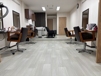 トップヘアギブバック(TOPHAIR give back)の写真/丁寧なカウンセリングとマンツーマン施術のプライベートサロンで、あなたの魅力を引き出します！