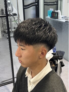 カルロイースタイル(CARLO e-style) ショートマッシュ／フェード／短髪