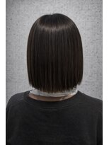 テラ(terra)&nbsp;小顔効果抜群のワイドバング×ストレートボブ