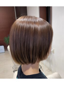 リュクス(LUXE)の写真/ショートヘアこそ、美しいカットラインが大切！細部までこだわったカット技術で、再現性の高い仕上がりに♪