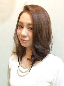 ラフィーネ(raffine) ミディアムボブ