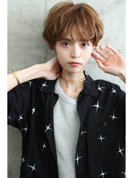 ブラン 梅田(Blanc) 【Blanc/梅田】丸みショート/無造作カール 2