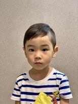 ウェッジ プレミアムヘアーサロン(WEDGE)&nbsp;アシンメトリーベリーショートスタイル　ジュニアカット