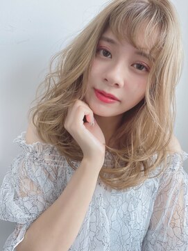 ルービック(Rubik's) 大人かわいいゆるふわ愛され髪◎ハイトーン/ミルクティーカラー