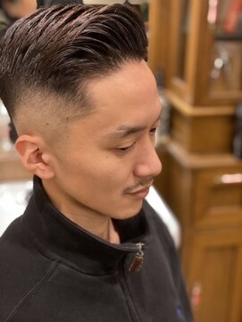 ヒロギンザバーバーショップ 神楽坂店(HIRO GINZA BARBER SHOP) パーマスタイル　スキンフェード