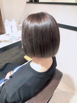 コエバイロゼオ(coe by Roseo)&nbsp;パツッと切りっぱなしボブ