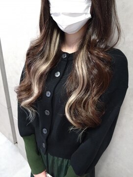 ニーナ ビューティーサロン(NINA Beauty Salon) プルエクステでインナーカラー