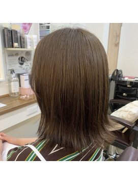 サロンドココ(サロンドCoCo) 外はねミディアムスタイル