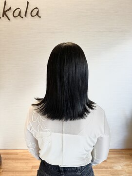 アカラ ヘアー akala ｈair ブルーブラックカラー
