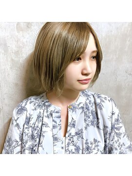 タム(tam) くびれショートボブ