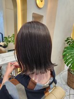 プアメリア 名古屋(Puamelia)&nbsp;縮毛矯正髪質改善切りっぱなしレイヤーイヤリングカラー白髪染め