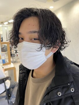 バイフィフス 原宿/表参道(by fifth) センターパートウルフカットツイストスパイラルパーマゆるめ黒髪