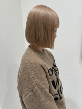 レノ(RENO) ブリーチハイトーンブロンドミルクティーベージュボブ