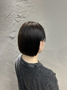 マーレ(MARLE./) 丸みが可愛らしいボブ