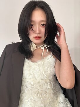 イルウィ(irwi) 【miku/トレンド】暗めカラー/大人レイヤー/くびれミディ