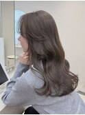 オリーブベージュ