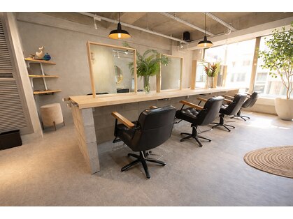 ベイス 池袋(BASE)の写真