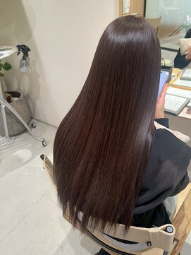 ファムバイアヴァンス(Femme by AVANCE.) チェリーブラウン極ツヤストレートロング