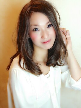 アティック(attic) 大人かわいい×ふわミディ 伸ばしかけにおすすめ