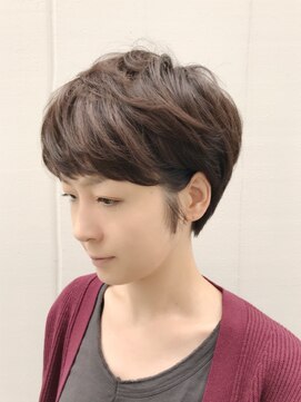 ルーファス 恵比寿 渋谷(Ruufus) 大人かわいい耳かけショートスタイル【Ruufus恵比寿渋谷】