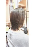 大人女性　動きが出るレイヤーボブ