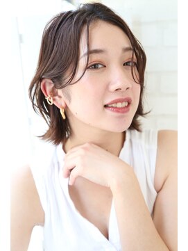 ヴィックス クリスタル(VIC’S crystal) 【川口】後れ毛＿レイヤーボブ＿結んでも可愛い【チヒロ】