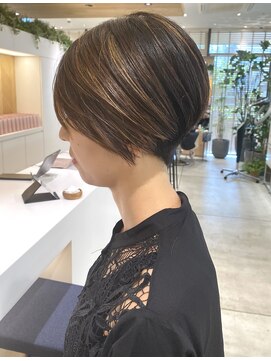 ステアケース 武蔵小杉店(stair:case) 大人ショート/くびれショート/白髪ぼかし髪質改善30代40代50代