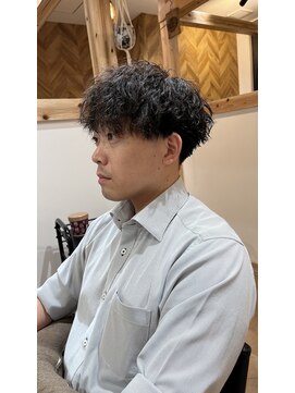 ティピ(tipi) 【宿里沙也香】メンズ×スパイラルパーマ