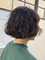 ナループロアオハナ(Nalu pu loa ohana)&nbsp;前上がりボブ/ミニボブ/ボブパーマ/パーマ/くるくるパーマ