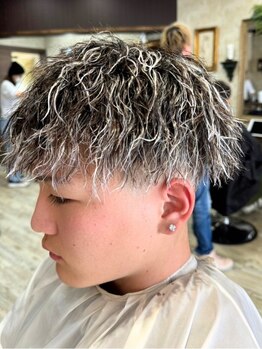 リアン(Lien)の写真/ON/OFFどちらもキマるスタイルをご提案！メンズの髪質や悩みに合わせたカットで、毎日セットも簡単◎