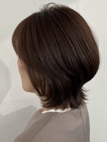 メロウ(me'lou) 《me’lou》くびれ×ミディアム 20代30代40代50代