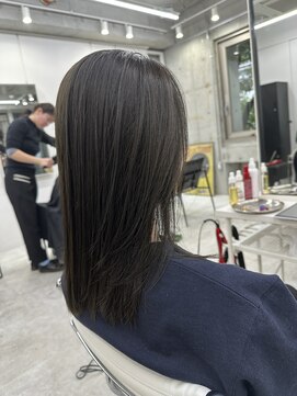 ディジョン(Dijon) 韓国顔まわりレイヤーカットグレージュオリーブベージュブラウン