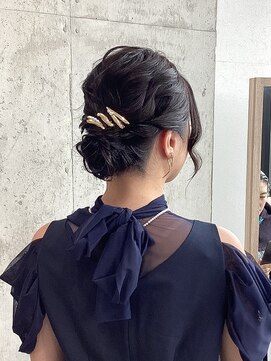 ディーエックス ウエスト(Dxxxx WEST) シニヨン