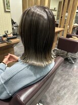 イースタイル 元町店(e-style) ナチュラルバレイヤージュ×外ハネ