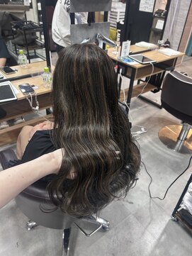 ピークス 西川口東口(PEQSS) 【白髪ぼかしハイライト】