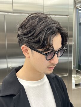 フィフス(fifth) 原宿fifthメンズカットセンターパートニュアンスパーマ毛流れ