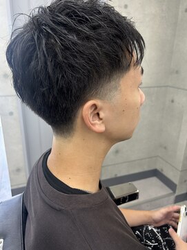 クロム トウキョウ ザ バーバーアルト 神保町店(CHROM TOKYO the Barber ALT) アップバングショート/テーパーフェード/メンズサロン