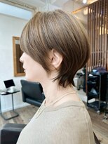ハーツ(Heart's)&nbsp;くびれショート×白髪ぼかしカラー