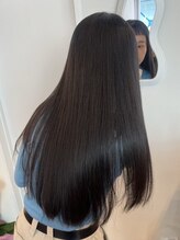 縮毛矯正・髪質改善に特化◎ダメージを最小限に抑え、理想のスタイルを叶える天神大名の大人気美容室♪天神