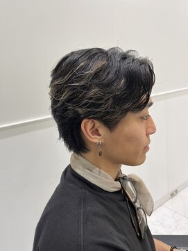 六本木美容室 白金店 ニュアンスショートセンターパート