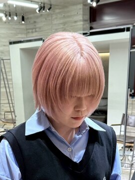 ヲタク(wotaku.) ピンクベージュコーラルピンクハイトーンカラーブリーチショート