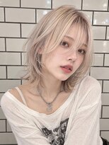 クレメンテ バイ ロスタ(Clemente by Rosta)&nbsp;ハッシュカット×ブロンドヘア