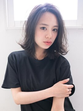 ミラレスカ 栄(MIRA RESCA) ミラレスカ 外国人風切りっぱなしハイライトボブbyウラタニ