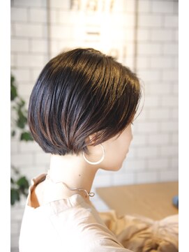 ヘア イコール(hair＝equal) Mマッシュボブ