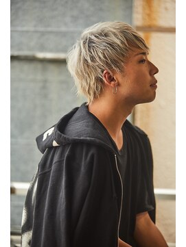 ハック 梅田(hack.) whiteマッシュウルフ