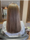 ミルクティーベージュ×ロングヘアー