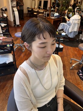 ビュートリアム 梅田(BEAUTRIUM) オトナ女子/タイトショート/お洒落