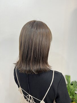 エイトヘアー(Eight hair) 外はねボブ×アッシュベージュ